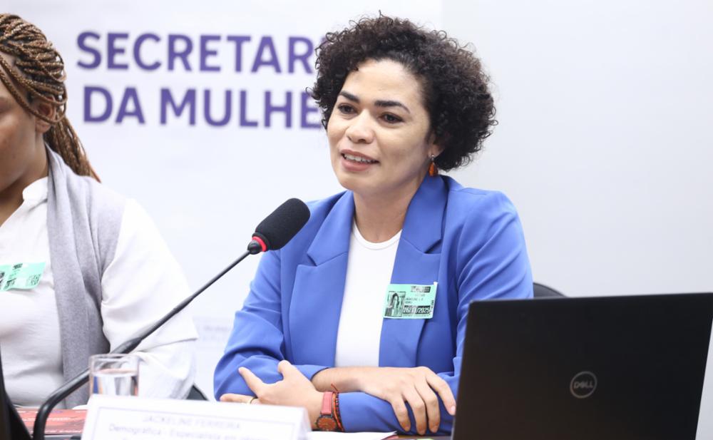 ‘70% das vítimas de feminicídios são negras porque elas estão dentro de um grupo que é mais vitimizado por várias outras violências’, diz pesquisadora Jackeline Romio